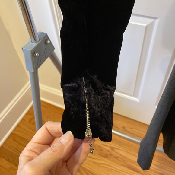 Blumarime dress. Velvet top-to-waist/wool from waist down. Embroidery. Size 6 - Picture 8 of 10